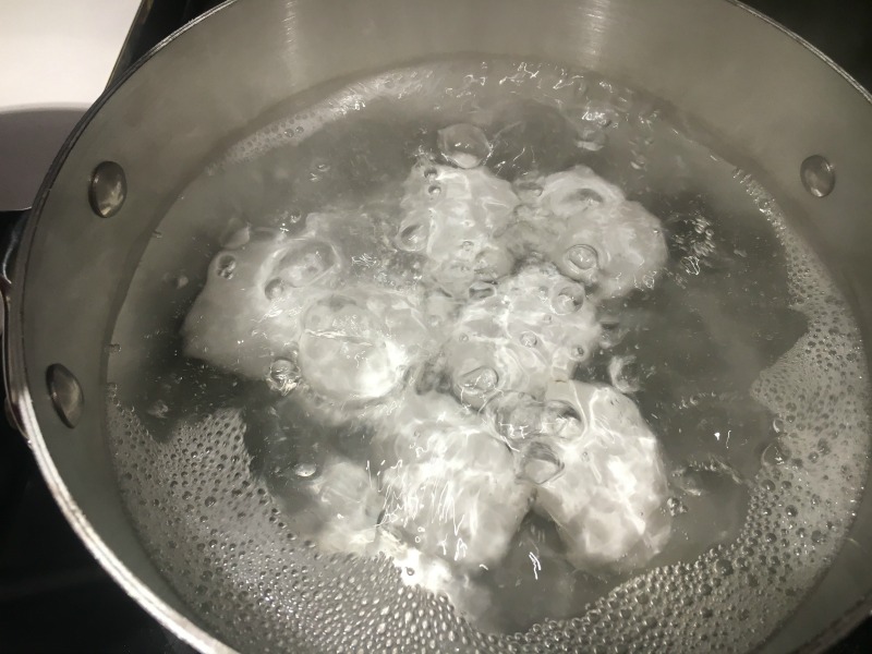 Hard Boiled Egg Recipe--Boiling hard boiled eggs